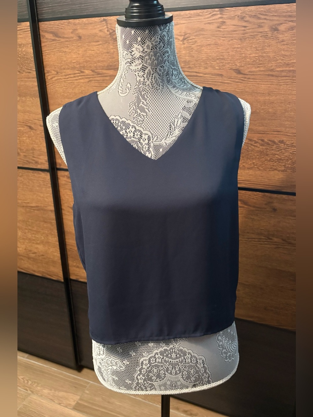 Simons Twik Navy Sleeveless V-Neck Women's Top